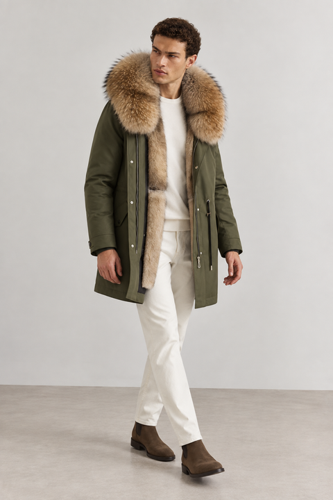 Parka masculina verde forrada a pele