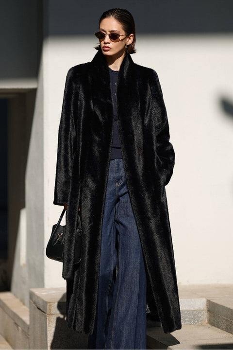 Cappotto di pelliccia sintetica nera