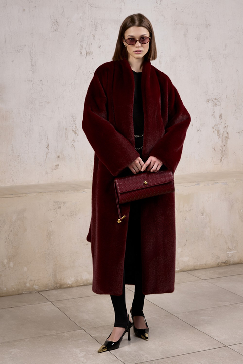 Cappotto in pelliccia sintetica bordeaux