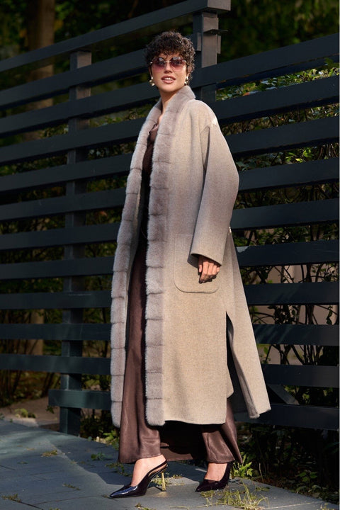 Long Cashmere Coat with Mink