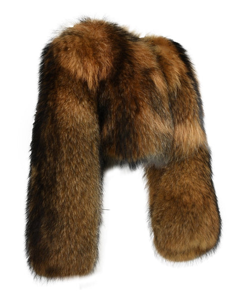 A stylish cropped raccoon fur coat with long, plush sleeves, offering a cozy yet glamorous look. The thick fur enhances both the warmth and the opulence of the design.
